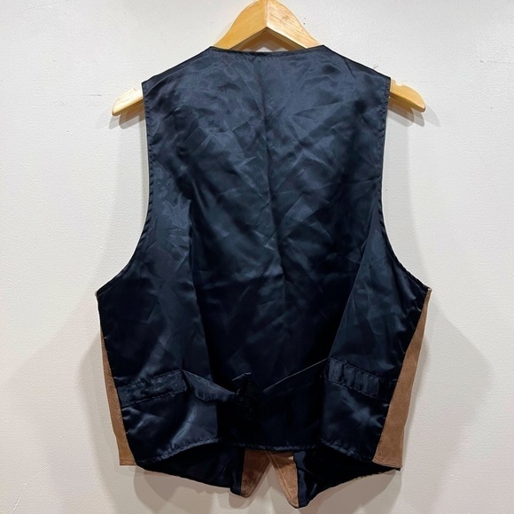 Vintage Suede and Tapestry button down vest approx size large - Picture 3 of 6